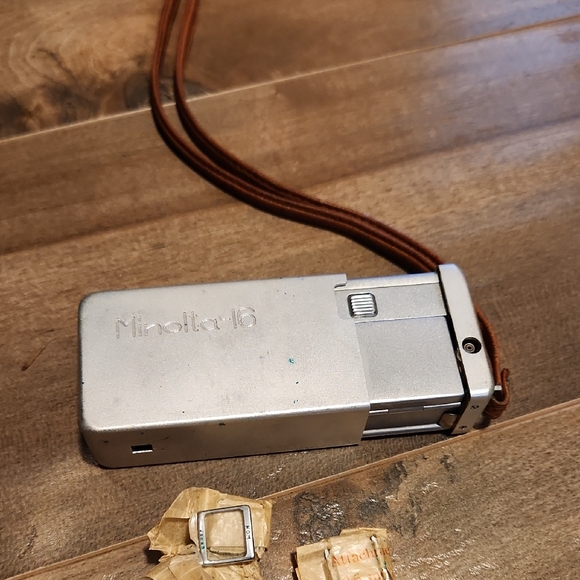 MINOLTA CHIYODA KOGAKU 16 MODEL I 16MM SUBMINIATURE CAMERA ROKKOR LENS - Picture 1 of 8
